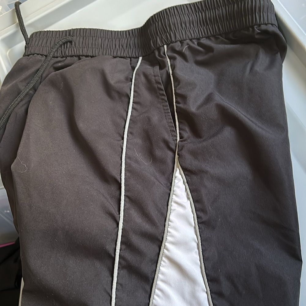 Track pants with pockets! - Picture 4 of 5